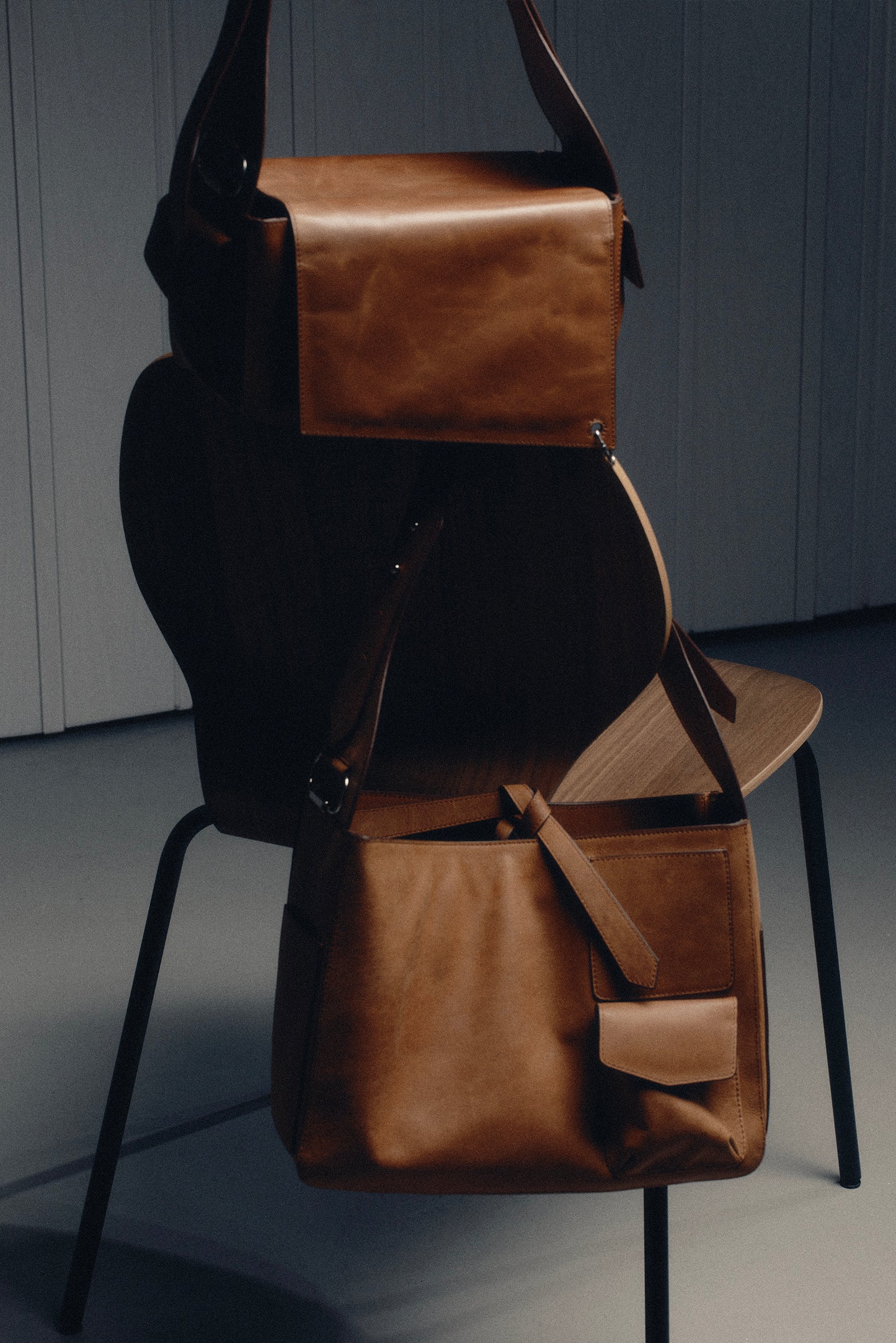 THE 444 CARRYALL in Cognac