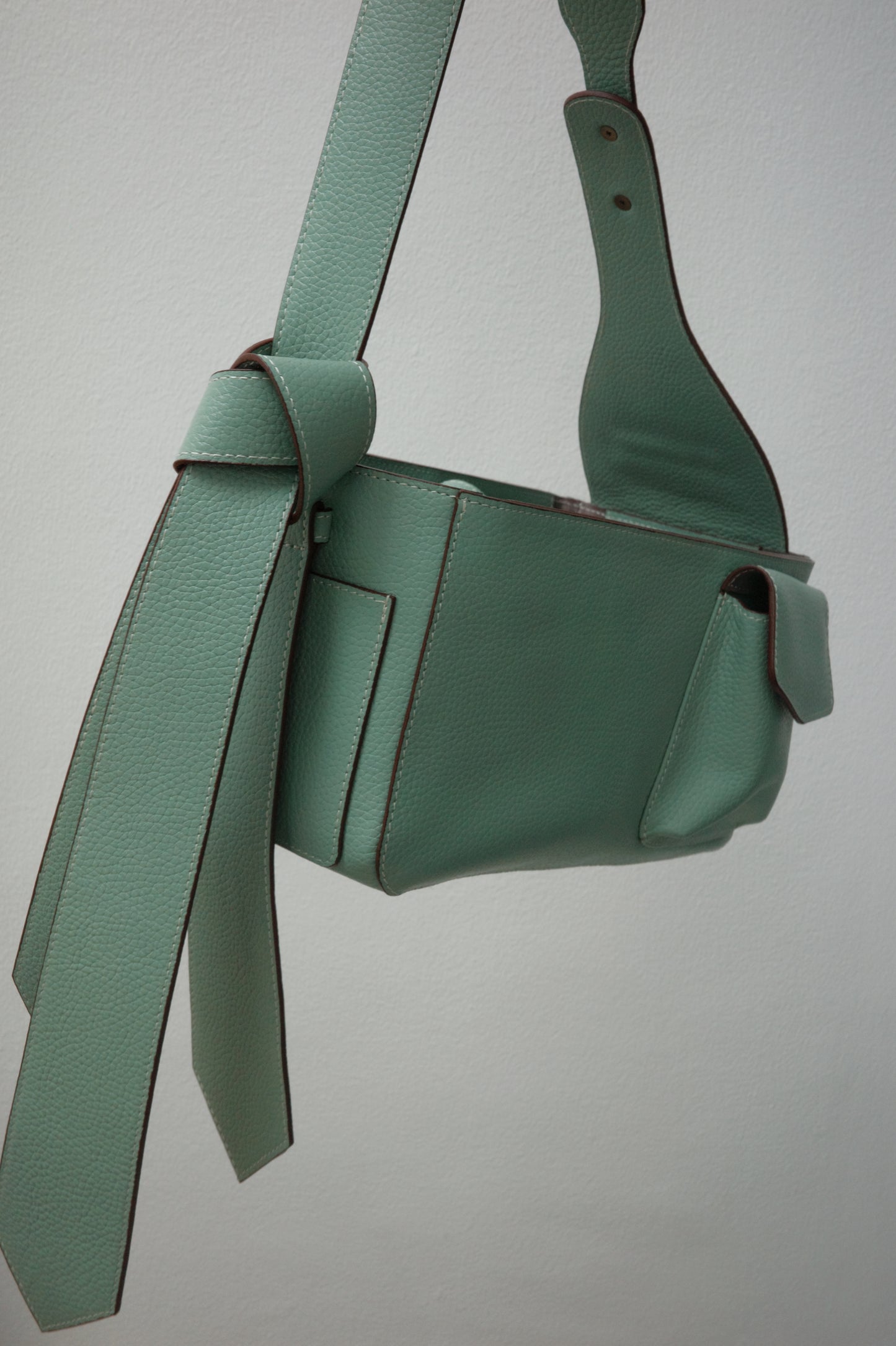 THE TIE SLOUCH in Wintergreen