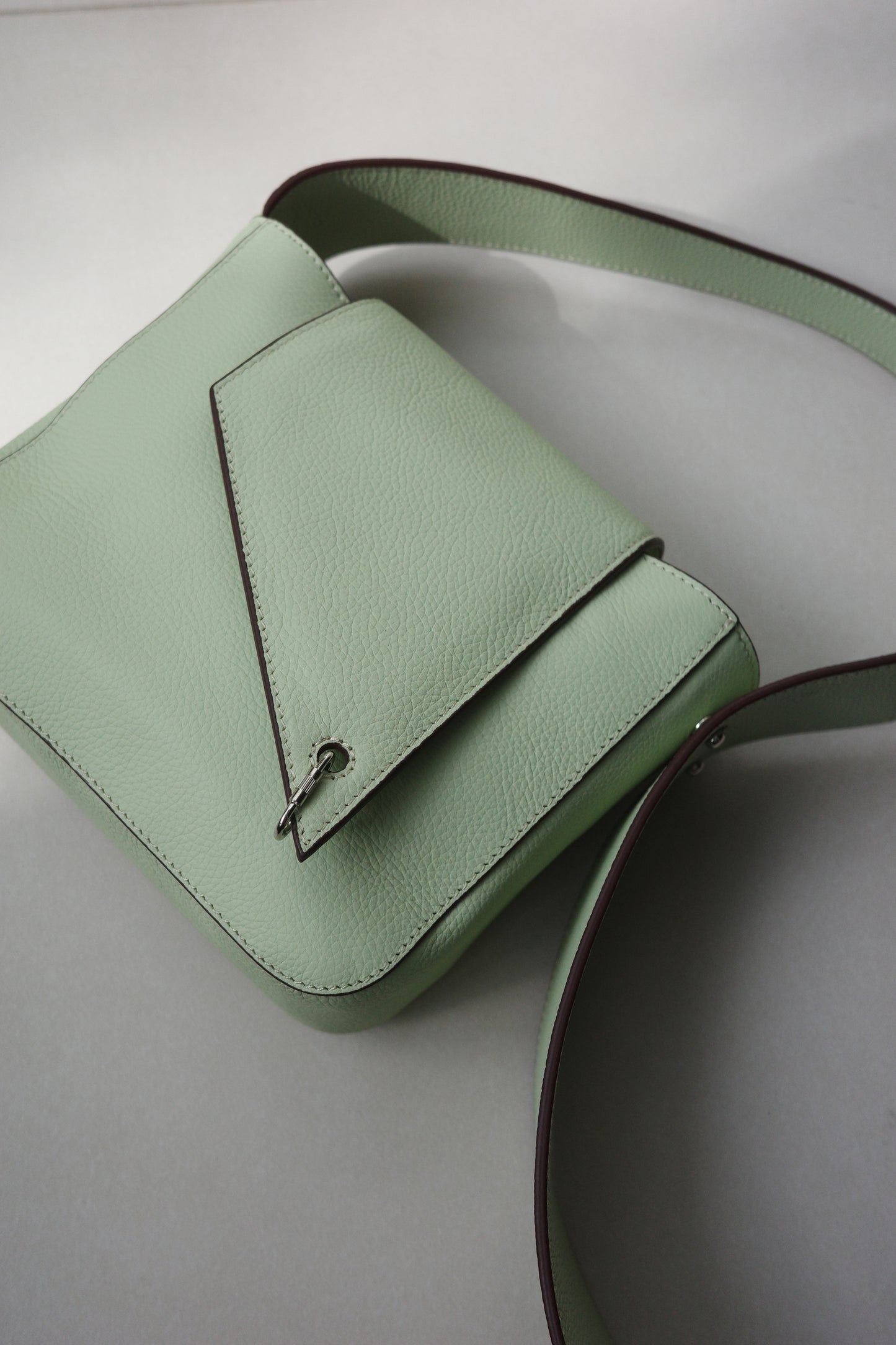 The Tie Mini in Peppermint Mocha