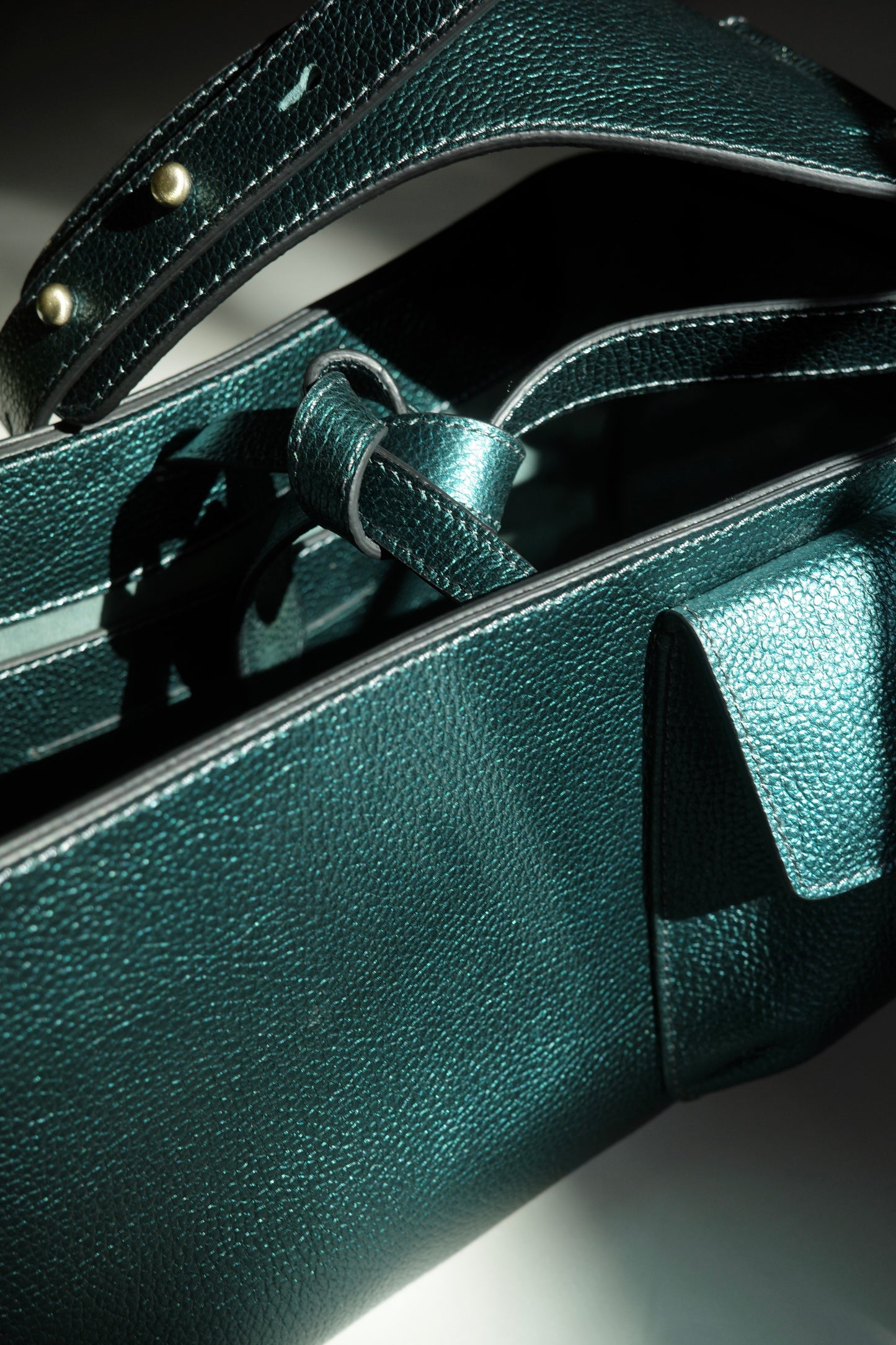 The Tie Slouch in Nori