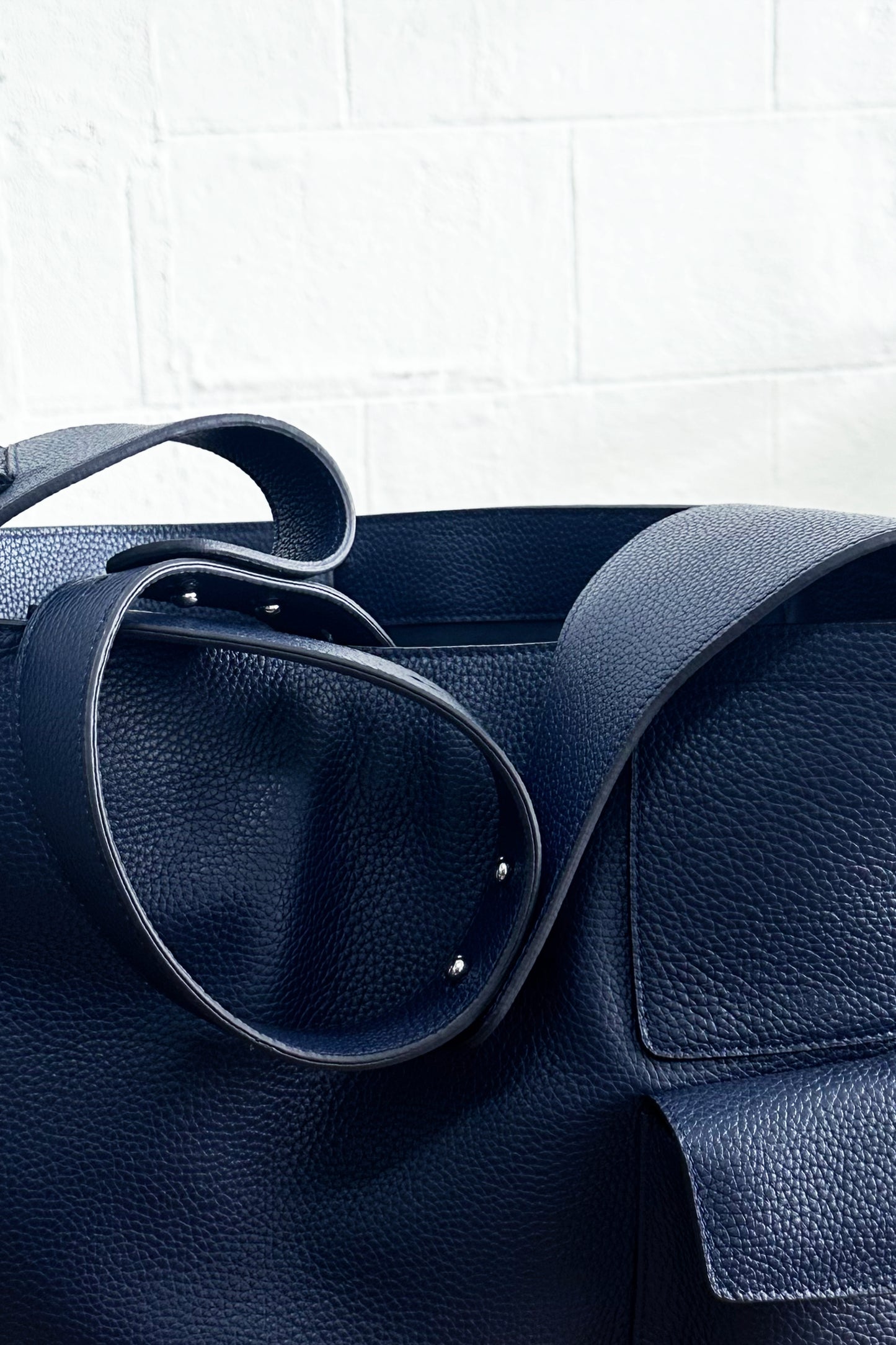 The 444 Carryall in Oxford Blue