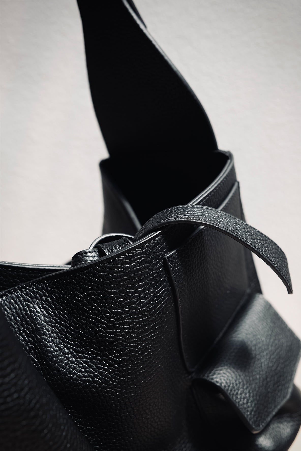 The 444 Carryall in Ink