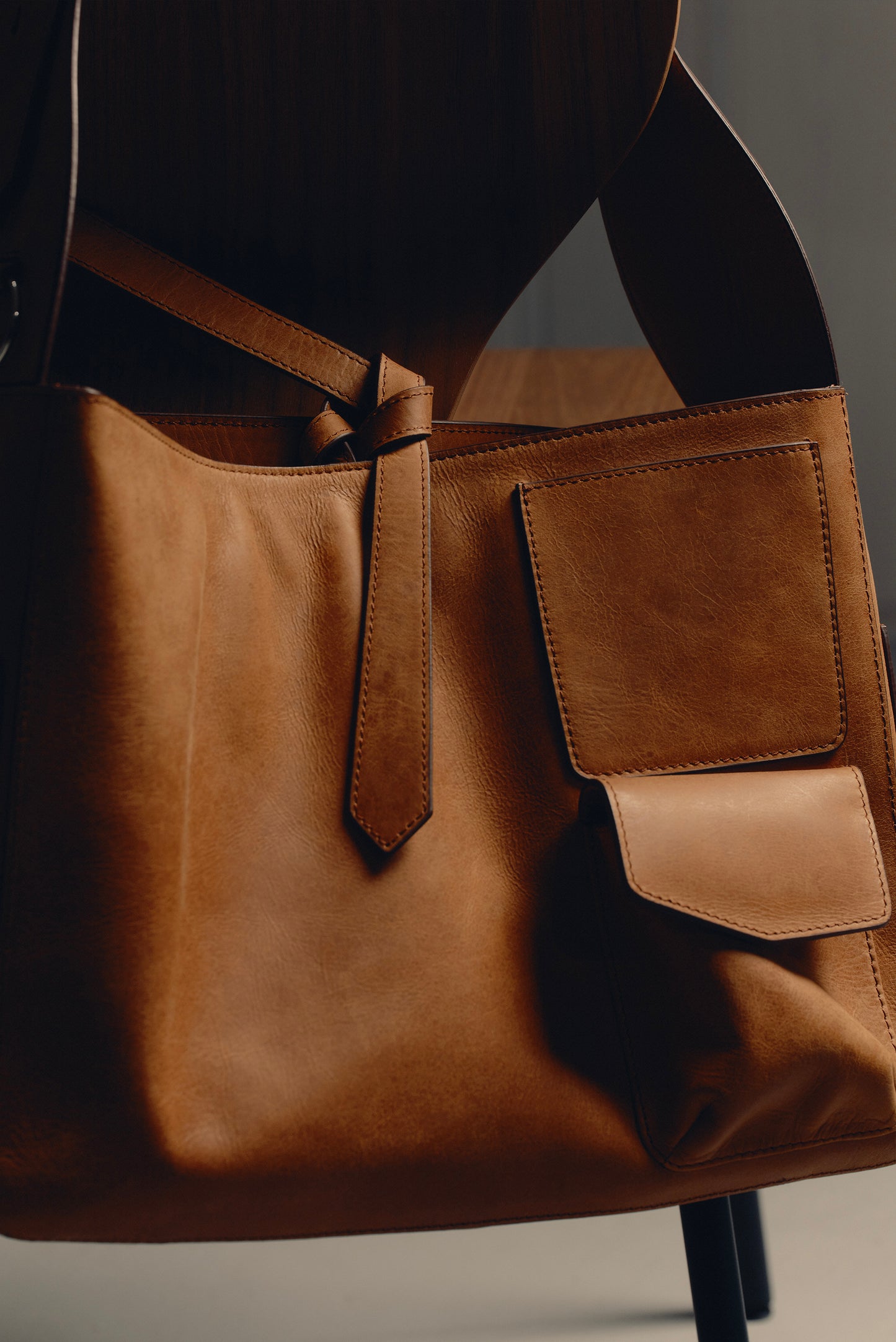THE 444 CARRYALL in Cognac