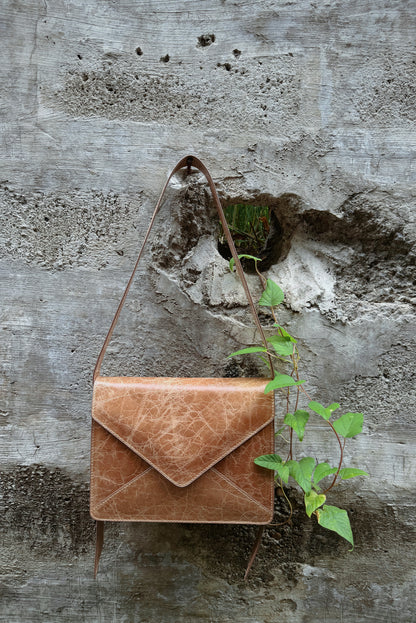 THE LETTER BAG in Biscuit