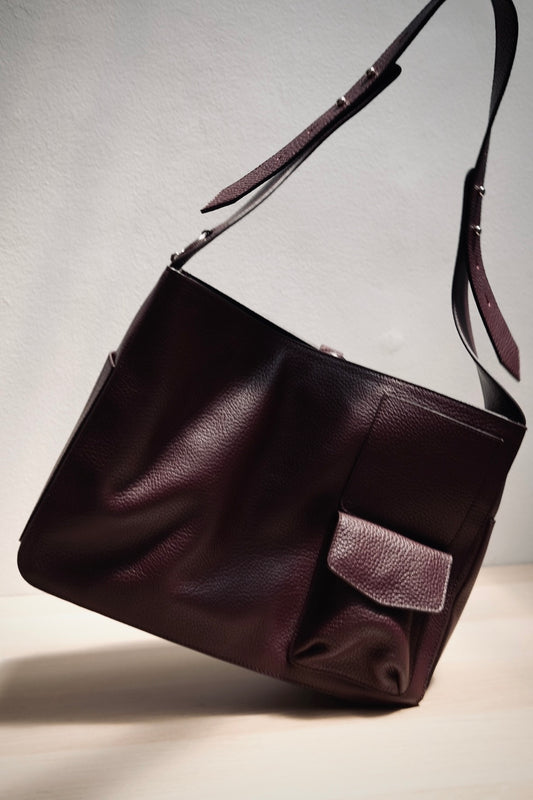 The 444 Carryall in Bordeaux