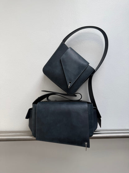 THE TIE MINI in Stonewash