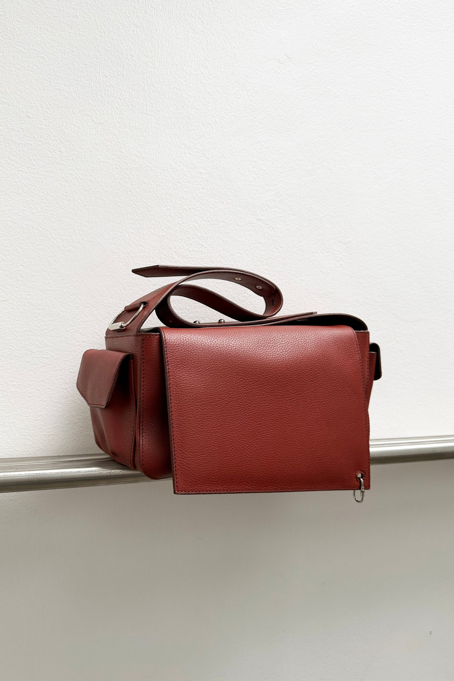 THE MEMORY BAG in Brick