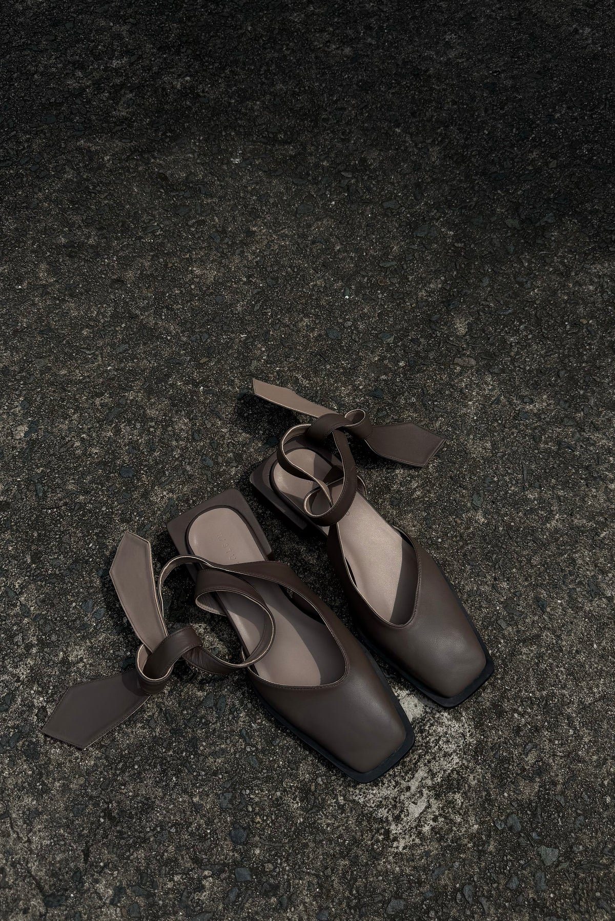 THE TAB SLINGBACK in Cocoa