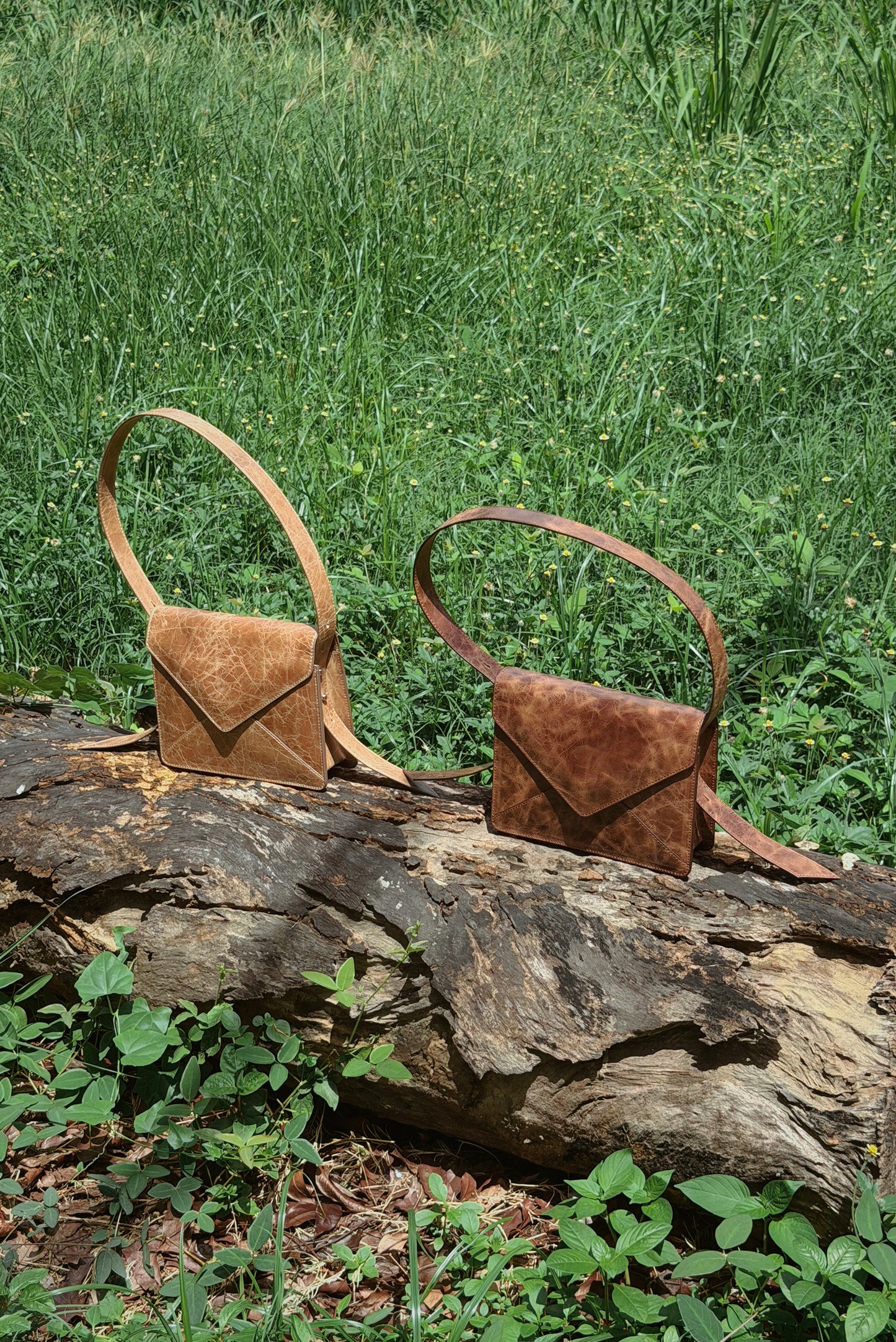 THE LETTER BAG in Biscuit