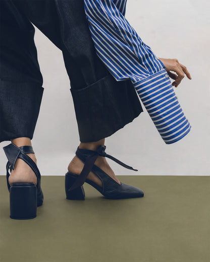 THE KNOT BLOCK in Oxford Blue